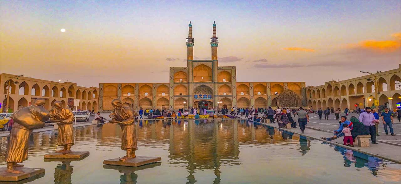 Find Yazd tour guide