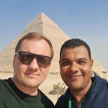 VIP Giza Pyramids & Sphinx Tour