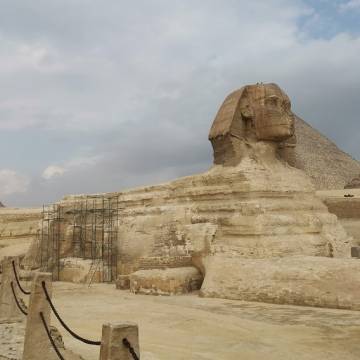 Day tour to Giza pyramids, Sphinx, Saqqara & Memphis