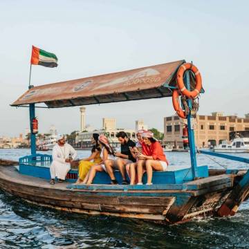 Dubai Layover Express: Private Guided Tour to Explore Iconic Sights