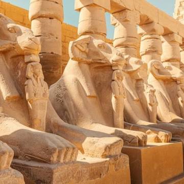 Luxor Full-Day Guided Tour: East and West Banks Deluxe Experience