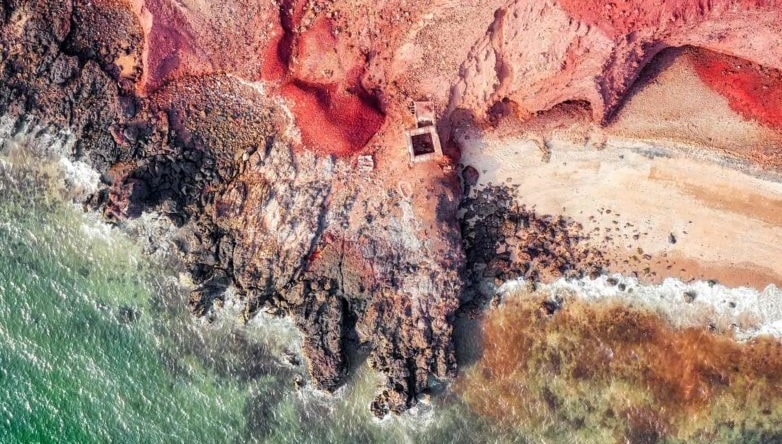 Hormoz, the 70 colors Island