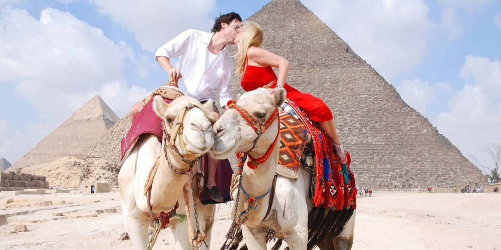 pyramids day tour