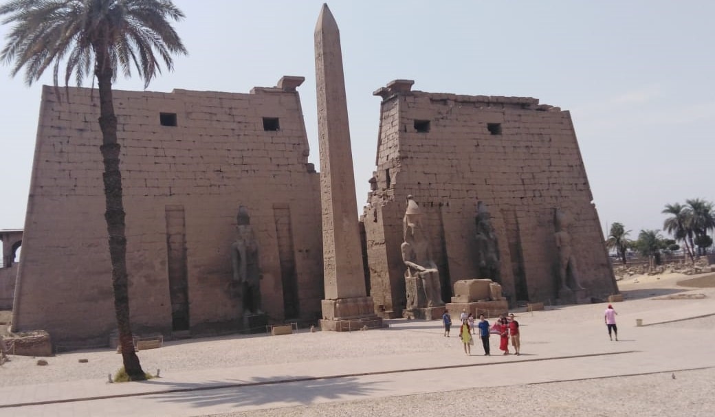 Highlight day tour to east and west bank of luxor with lunch